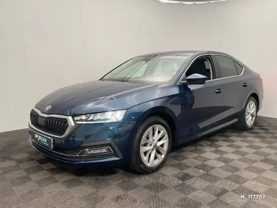SKODA OCTAVIA IV - voiture d'occasion - Photo 1