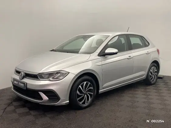 VOLKSWAGEN POLO VI - voiture d'occasion - Photo 1