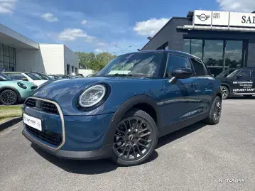 Acheter MINI COOPER 3 PORTES COOPER C 156 CH FAVOURED PACK S E BVA 5P occasion en vente à MINI SAINT-MERRI SAINT-MAXIMIN GUEUDET 1880