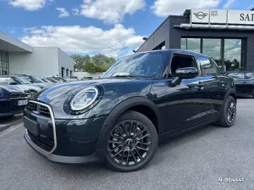 Acheter MINI COOPER 5 PORTES (F65) COOPER C 156 CH FAVOURED PACK S E BVA 5P occasion en vente à MINI SAINT-MERRI SAINT-MAXIMIN GUEUDET 1880