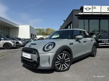 Acheter MINI MINI 5 PORTES (F55) COOPER S 178 CAMDEN BVA7 occasion en vente à MINI SAINT-MERRI SAINT-MAXIMIN GUEUDET 1880