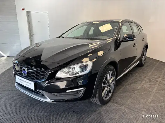 VOLVO V60 - voiture d'occasion - Photo 1