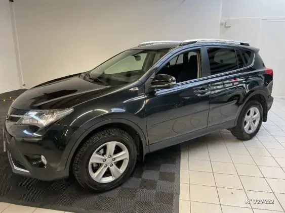 TOYOTA RAV4 IV - voiture d'occasion - Photo 1