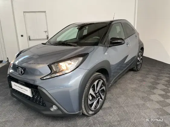 TOYOTA AYGO X - voiture d'occasion - Photo 1