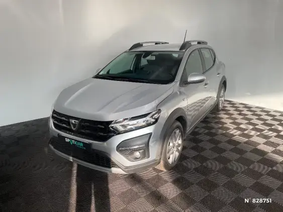 DACIA SANDERO III - voiture d'occasion - Photo 1