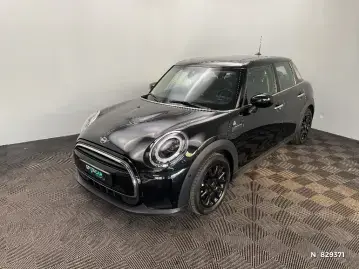 Acheter MINI MINI 5 PORTES MINI HATCH 5 PORTES F55 LCI II HATCH 5 PORTES COOPER 136 CH DKG7 ESSENTIAL occasion en vente à PEUGEOT FONTAINEBLEAU GUEUDET 1880