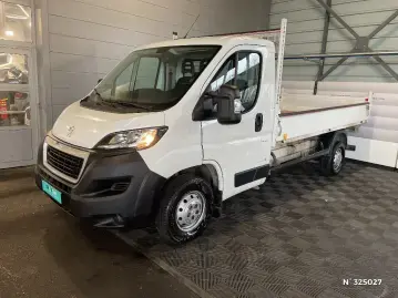 Acheter PEUGEOT BOXER BOXER CC 335 L2S BLUEHDI 140 S&S PRO SR occasion en vente à PEUGEOT NOISY-LE-GRAND GUEUDET 1880