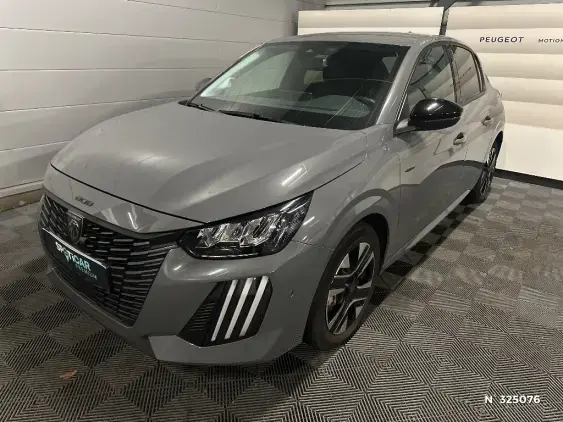 PEUGEOT 208 II - voiture d'occasion - Photo 1