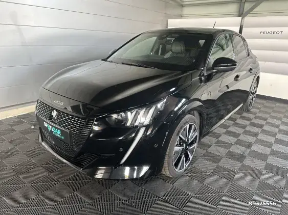 PEUGEOT 208 II - voiture d'occasion - Photo 1