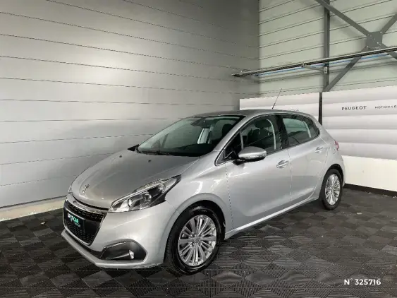 PEUGEOT 208 - voiture d'occasion - Photo 1