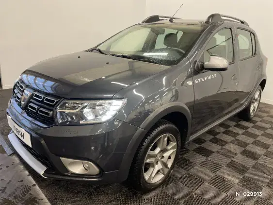 DACIA SANDERO II - voiture d'occasion - Photo 1