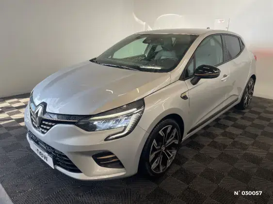 RENAULT CLIO V - voiture d'occasion - Photo 1