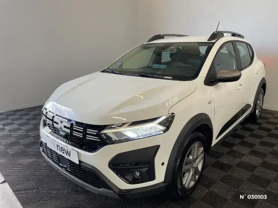 DACIA SANDERO III - voiture d'occasion - Photo 1