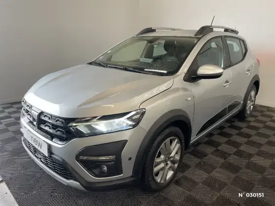 DACIA SANDERO III - voiture d'occasion - Photo 1