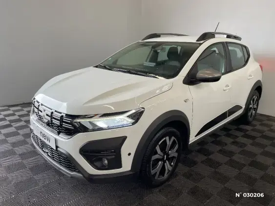 DACIA SANDERO III - voiture d'occasion - Photo 1