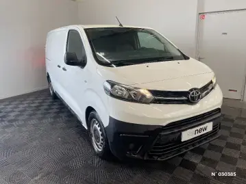 Acheter TOYOTA PROACE PROACE MEDIUM 115 D-4D BVM6 DYNAMIC occasion en vente à RENAULT BERCK-SUR-MER GUEUDET 1880