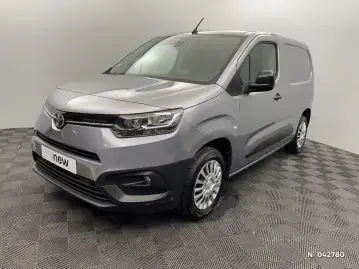 Acheter TOYOTA PROACE COMBI PROACE MEDIUM 1.5L 100 D-4D BVM6 ACTIVE occasion en vente à RENAULT BEAUVAIS TILLE GUEUDET 1880