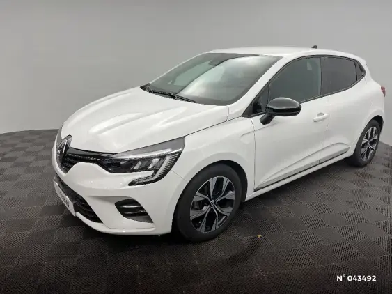 RENAULT CLIO V - voiture d'occasion - Photo 1