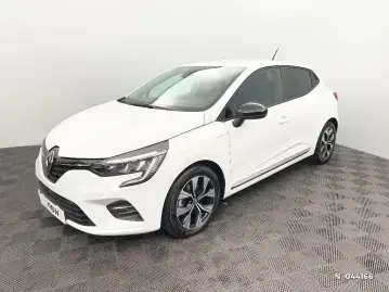 Acheter RENAULT CLIO Clio E-Tech full hybrid 145 Evolution occasion en vente à RENAULT SAINT-MAXIMIN GUEUDET 1880