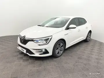 Acheter RENAULT MEGANE Mégane IV Berline TCe 140 EDC FAP Intens occasion en vente à RENAULT SAINT-MAXIMIN GUEUDET 1880