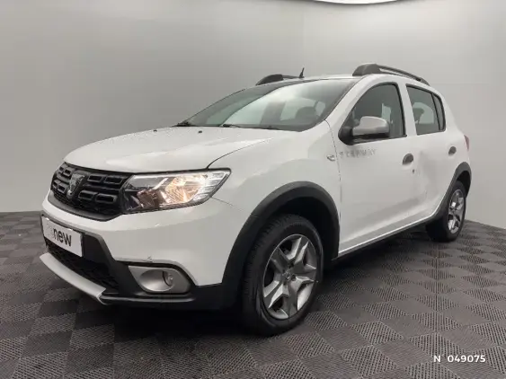 DACIA SANDERO II - voiture d'occasion - Photo 1