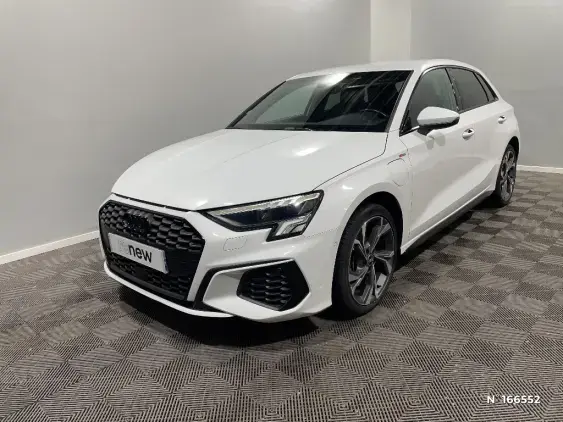AUDI A3 SPORTBACK IV - voiture d'occasion - Photo 1