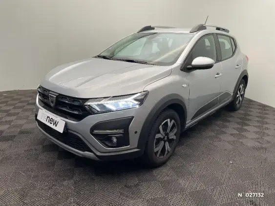 DACIA SANDERO III - voiture d'occasion - Photo 1