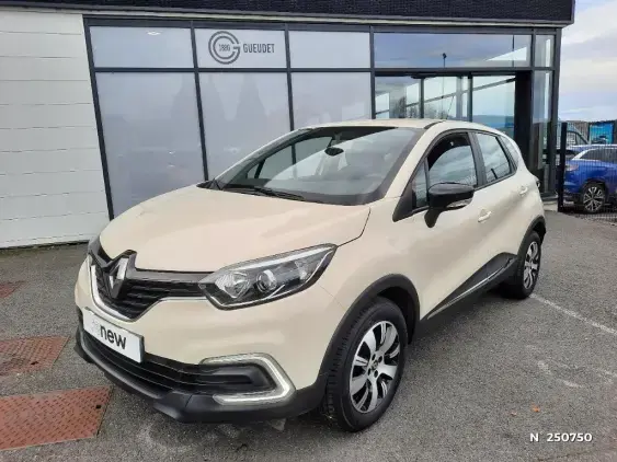 RENAULT CAPTUR - voiture d'occasion - Photo 1
