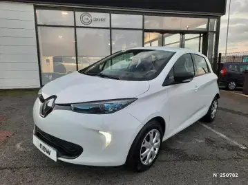 Acheter RENAULT ZOE Zoe Life Gamme 2017 occasion en vente à RENAULT PONT-AUDEMER GUEUDET 1880