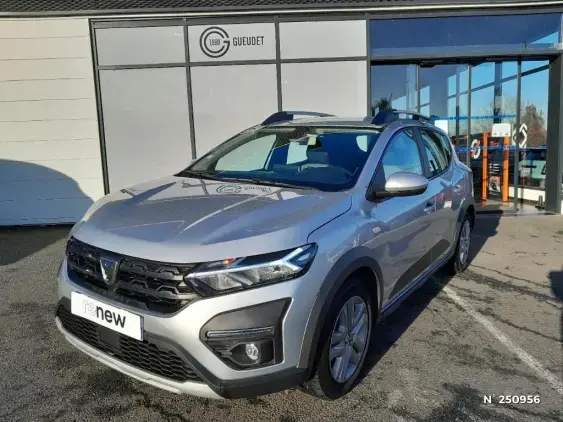 DACIA SANDERO III - voiture d'occasion - Photo 1