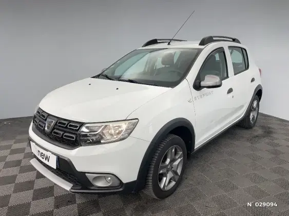 DACIA SANDERO II - voiture d'occasion - Photo 1