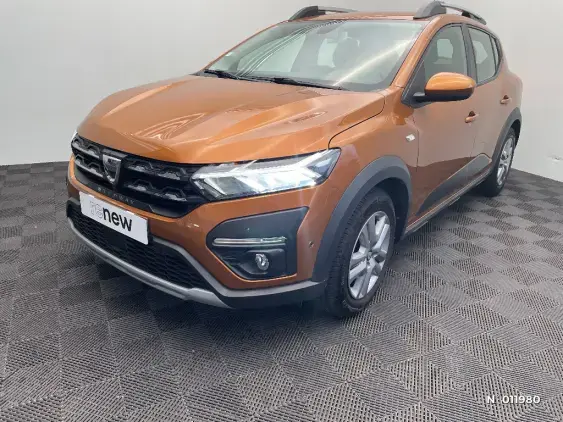 DACIA SANDERO III - voiture d'occasion - Photo 1