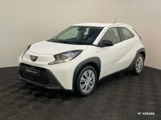 TOYOTA AYGO X - voiture d'occasion - Photo 1