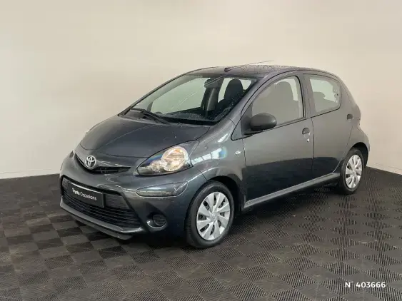 TOYOTA AYGO - voiture d'occasion - Photo 1
