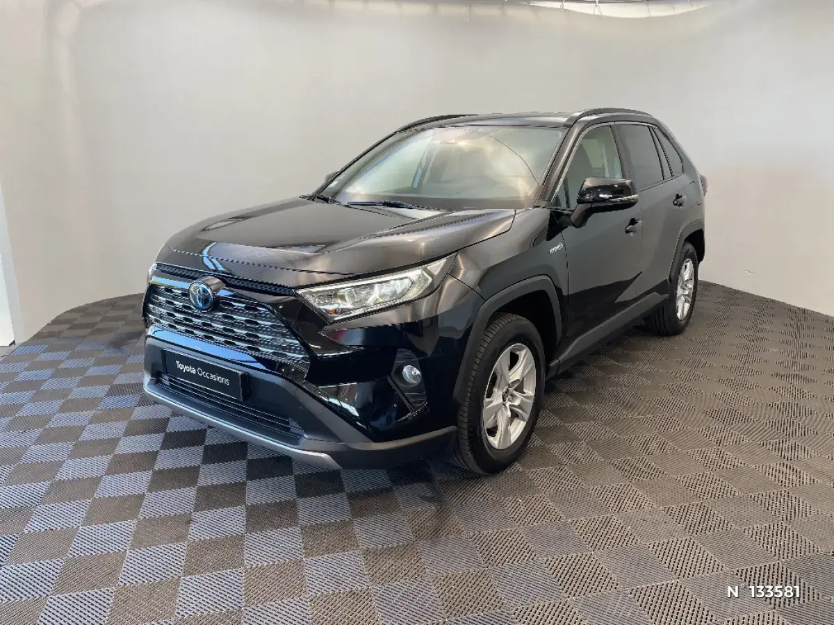 TOYOTA RAV4 V