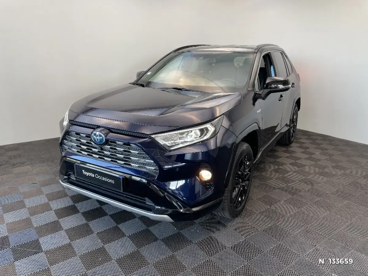 TOYOTA RAV4 V