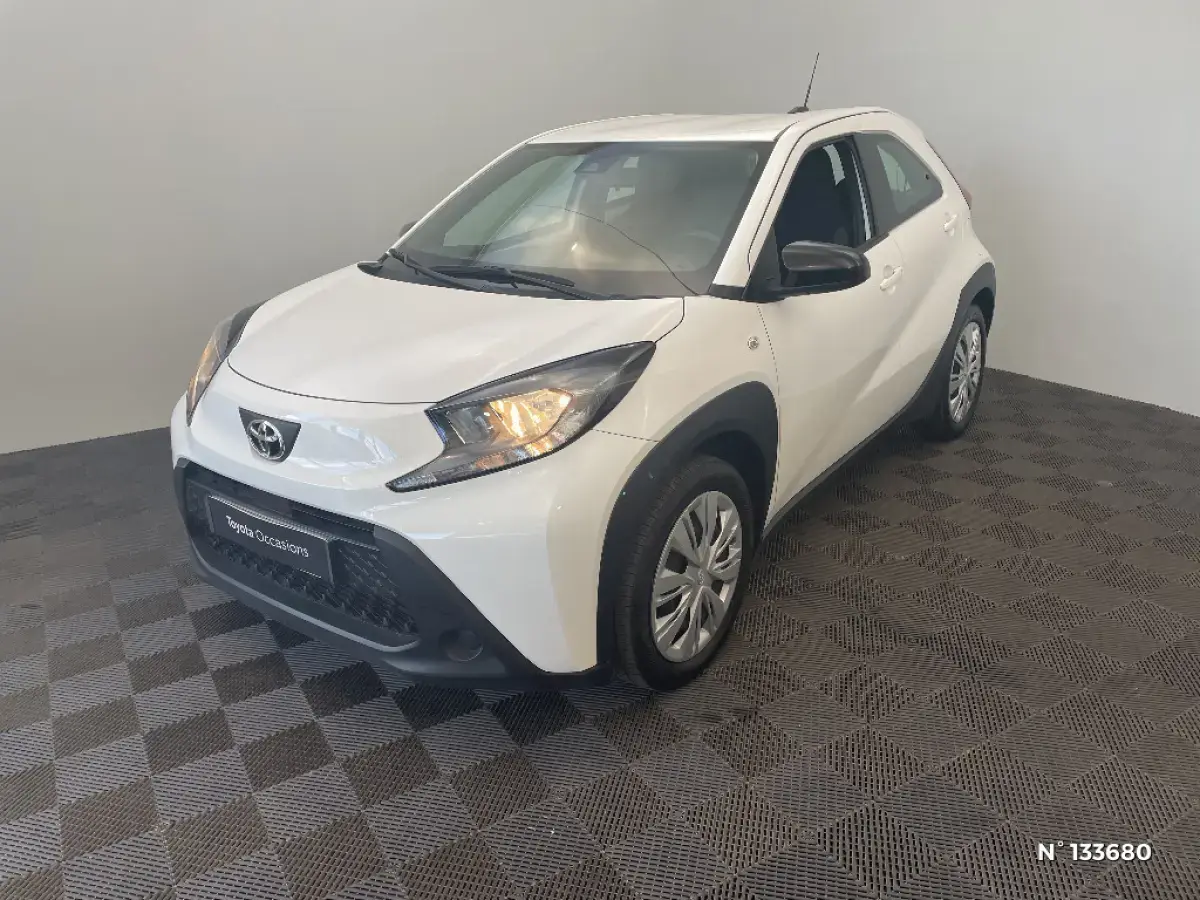 TOYOTA AYGO X