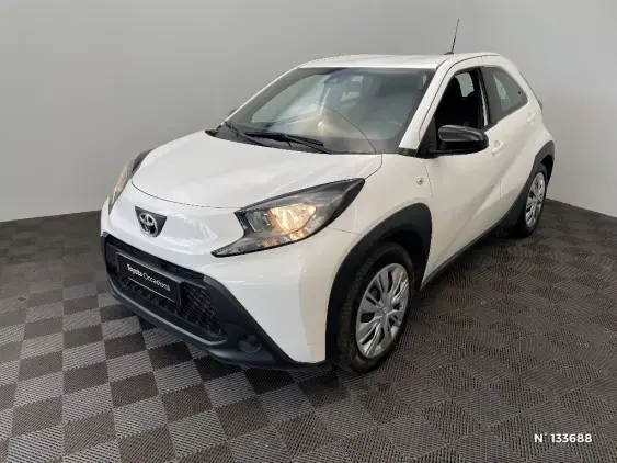 TOYOTA AYGO X - voiture d'occasion - Photo 1