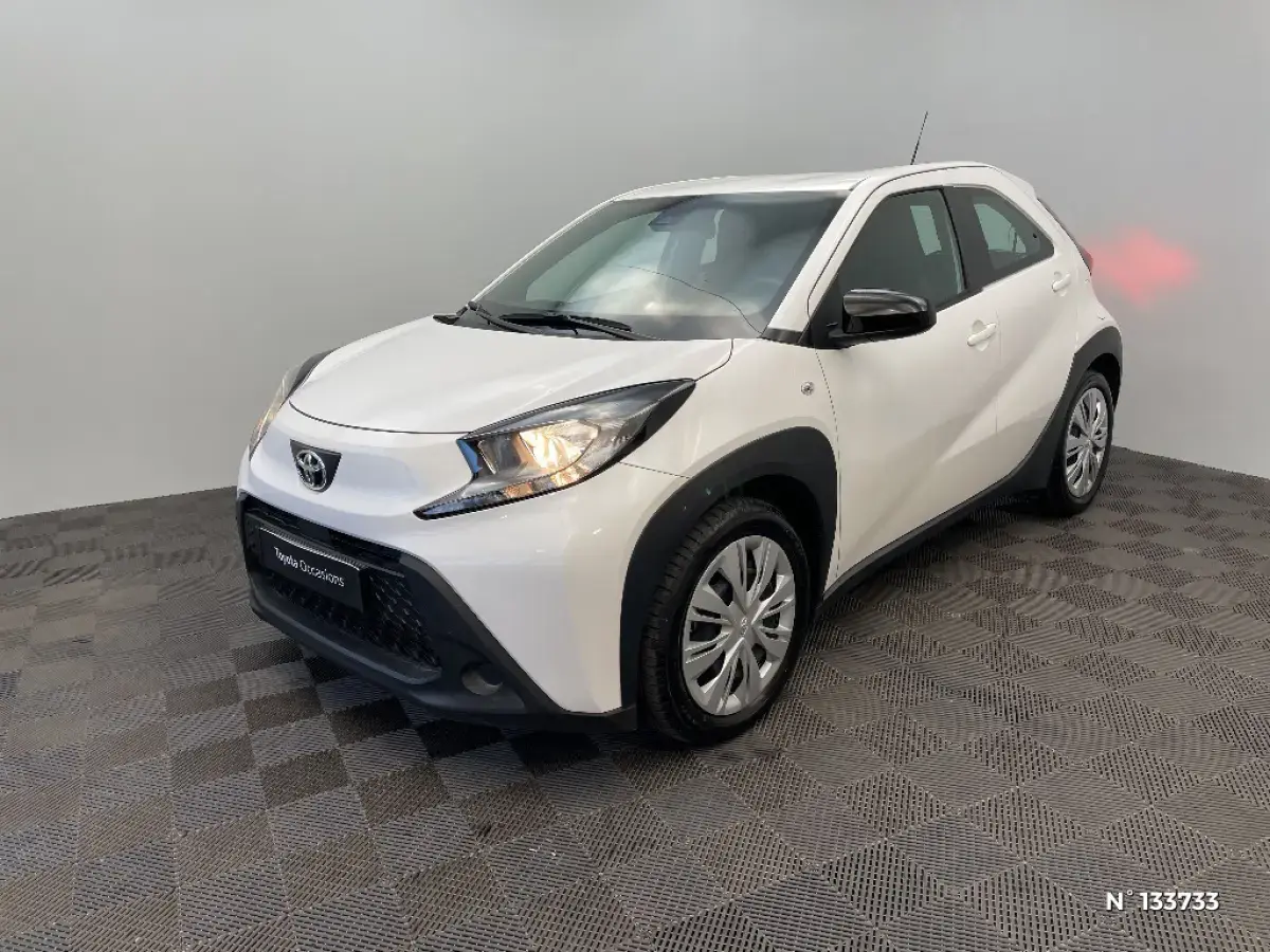 TOYOTA AYGO X