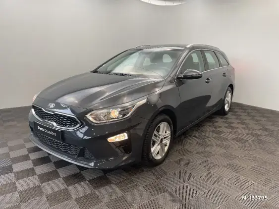 KIA CEED III - voiture d'occasion - Photo 1