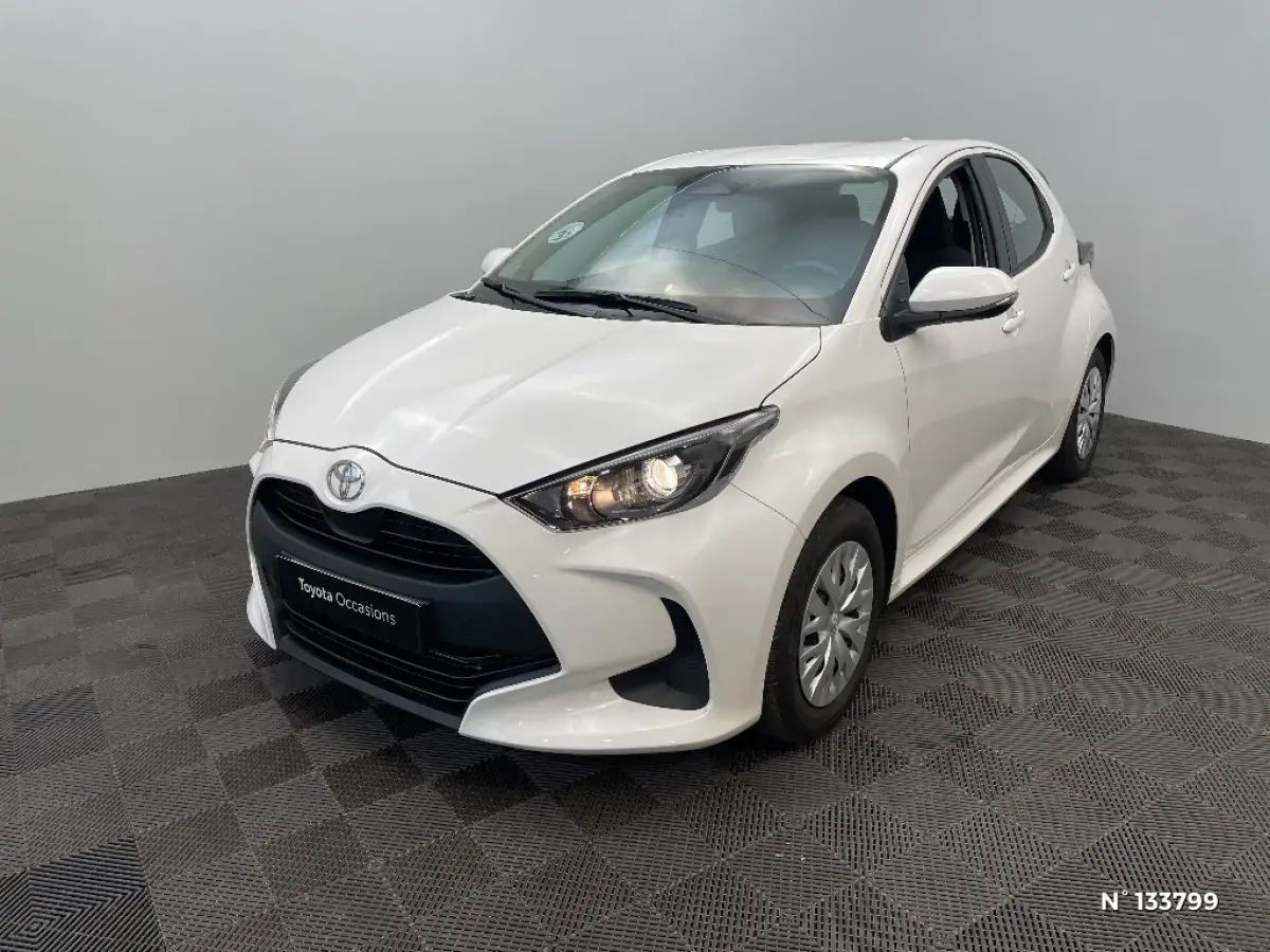 TOYOTA YARIS IV