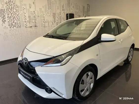 TOYOTA AYGO II - voiture d'occasion - Photo 1