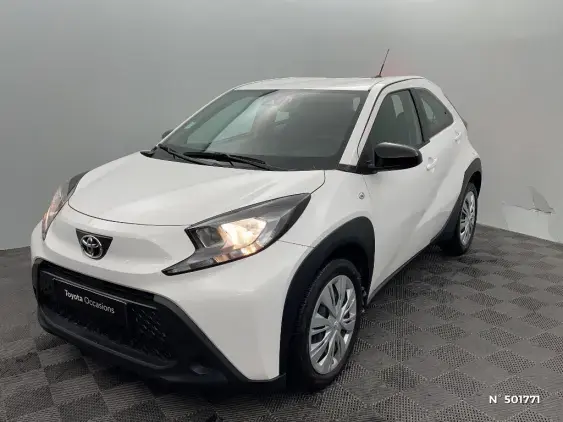 TOYOTA AYGO X - voiture d'occasion - Photo 1