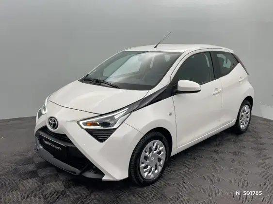 TOYOTA AYGO II - voiture d'occasion - Photo 1