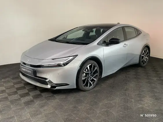 TOYOTA PRIUS V - voiture d'occasion - Photo 1