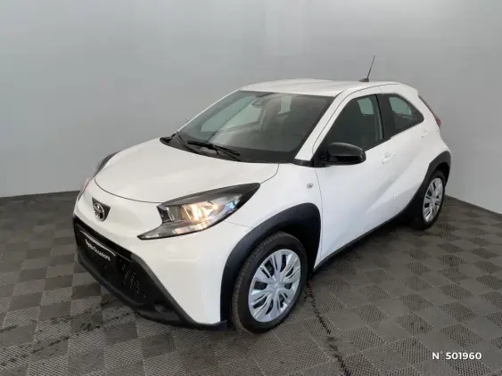 TOYOTA AYGO X - voiture d'occasion - Photo 1