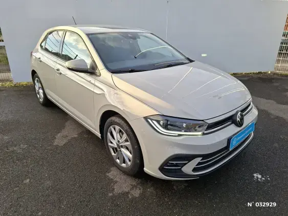 VOLKSWAGEN POLO V - voiture d'occasion - Photo 1