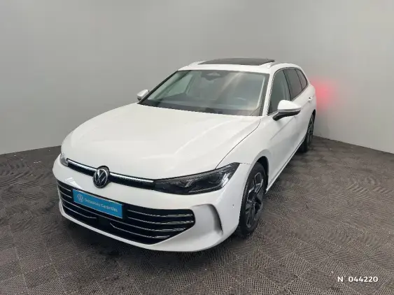 VOLKSWAGEN PASSAT SW IX - voiture d'occasion - Photo 1