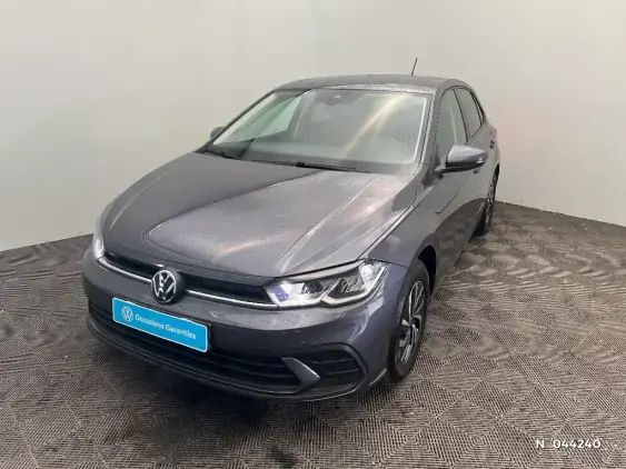 VOLKSWAGEN POLO VI - voiture d'occasion - Photo 1