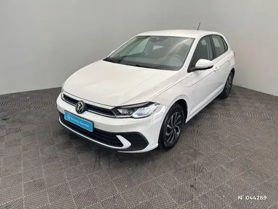 VOLKSWAGEN POLO VI - voiture d'occasion - Photo 1